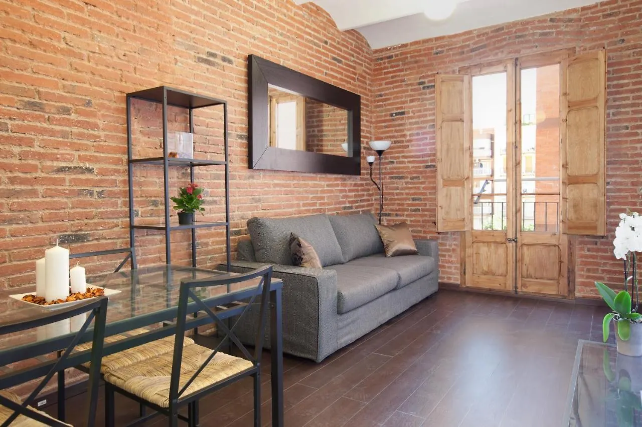 Modern 2-Bedroom Apartment Near Sagrada Familia Barcelona Spain